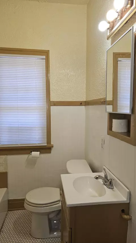 Bath - 4445 Jackson St, Gary, IN 46408 photo 1 of 2
