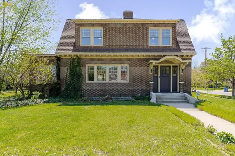 300 E Morgan Ave, Chesterton, IN 46304