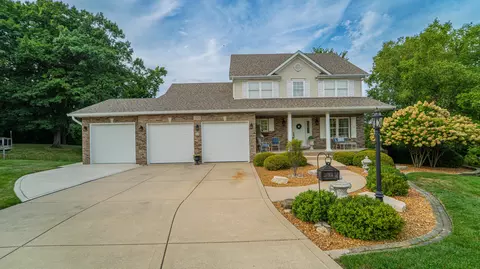 1205 Waterside Ln, Crown Point, IN 46307