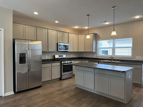 Kitchen - 1077 E 115th Ln, Crown Point, IN 46307 photo 2 of 2