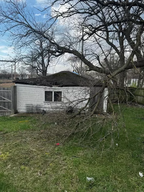 Exterior - 309 Matthews St, Gary, IN 46406 photo 2 of 3