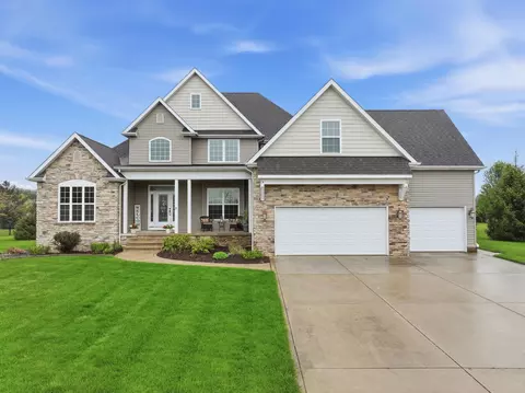 186 Buckskin Ln, Valparaiso, IN 46383