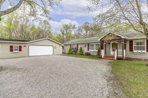 11344 Cumberland Rd, De Motte, IN 46310