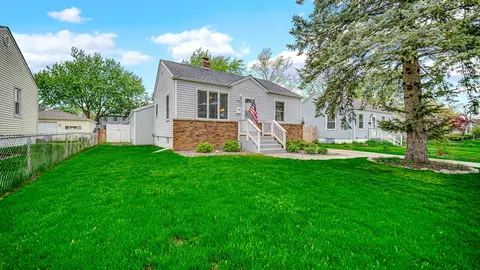 Exterior - 214 N Jay St, Griffith, IN 46319 photo 1 of 4