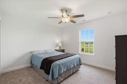 Bedroom - 8123 W 102nd Ave, Saint John, IN 46373 photo 4 of 4