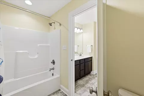 Bath - 8123 W 102nd Ave, Saint John, IN 46373 photo 3 of 4