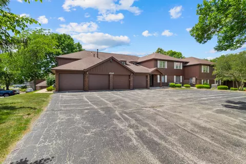 2545 E Lakeshore Dr #A71, Crown Point, IN 46307
