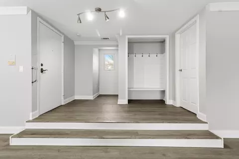 Entry Way - 2545 E Lakeshore Dr #A71, Crown Point, IN 46307 photo 1 of 1