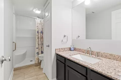 Bath - 2545 E Lakeshore Dr #A71, Crown Point, IN 46307 photo 1 of 2