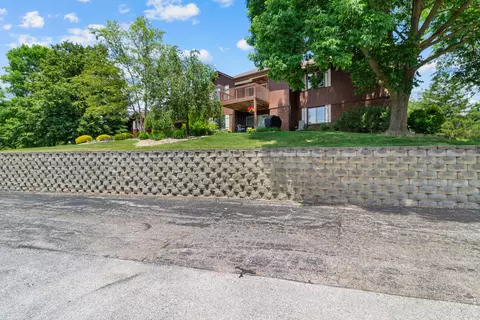 Exterior - 2545 E Lakeshore Dr #A71, Crown Point, IN 46307 photo 3 of 9