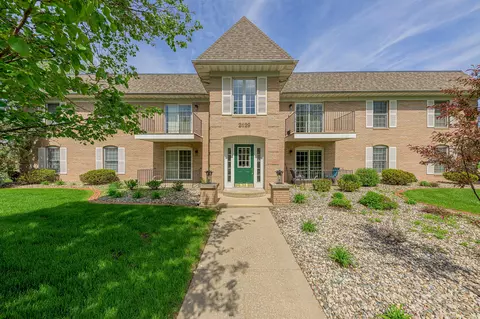 2629 Georgetowne Dr #A1, Highland, IN 46322