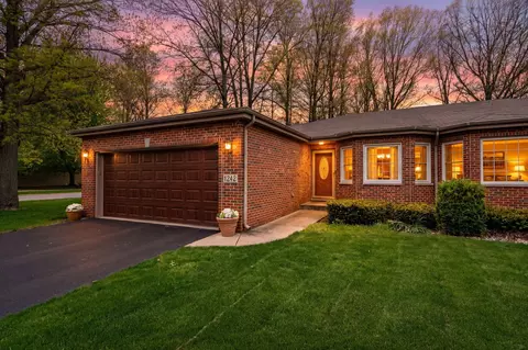 1242 Griffin Lake Ave, Chesterton, IN 46304