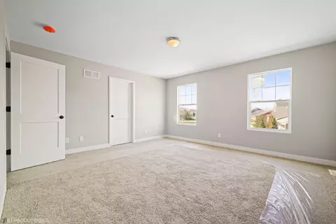Bedroom - 1162 Putman Pl, Chesterton, IN 46304 photo 2 of 4