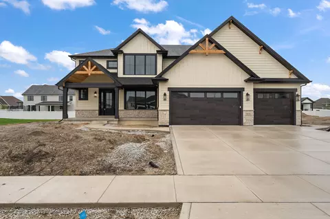 Exterior - 9430 Iris Dr, Saint John, IN 46373 photo 2 of 10