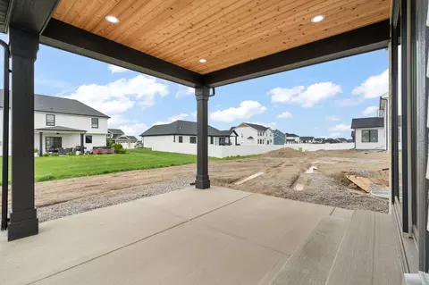 Exterior - 9430 Iris Dr, Saint John, IN 46373 photo 10 of 10