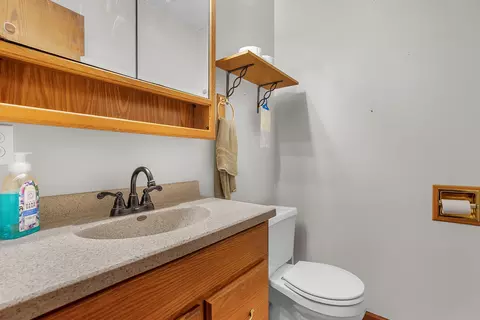 Bath - 12203 Duttlinger Ln, Wheatfield, IN 46392 photo 2 of 3