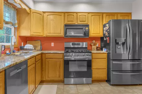 Kitchen - 12203 Duttlinger Ln, Wheatfield, IN 46392 photo 1 of 2