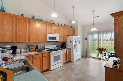 Kitchen - 7619 E 112th Ave, Crown Point, IN 46307 photo 1 of 1
