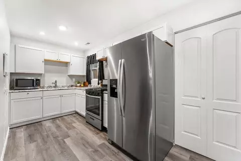 Kitchen - 4138 W 20th Ave, Gary, IN 46404 photo 1 of 2