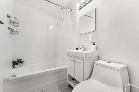 Bath - 4138 W 20th Ave, Gary, IN 46404 photo 1 of 1