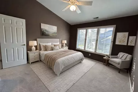 Bedroom - 1717 Apple Blossom Dr #3, Munster, IN 46321 photo 6 of 7