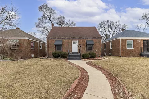 745 Porter St, Gary, IN 46406