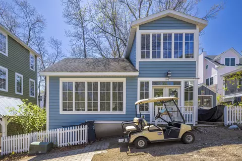 101 Maggie Ln, Michigan City, IN 46360