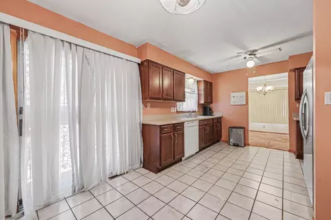 Kitchen - 2423 Marshall Pl, Gary, IN 46404 photo 2 of 2