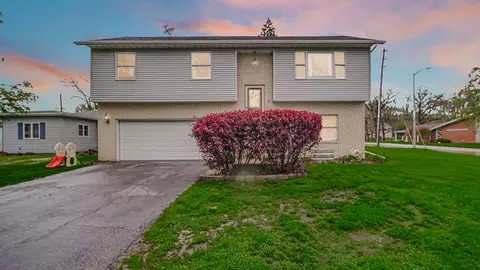 800 W 10th St, Hobart, IN 46342