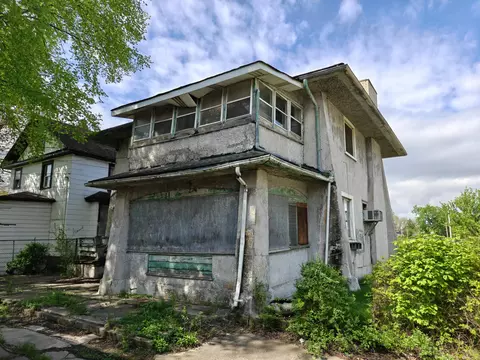Exterior - 701 Tyler St, Gary, IN 46402 photo 6 of 9