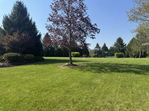 5810 E 106th Ct, Crown Point, IN 46307