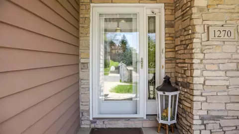 Entry Way - 1270 E Greenview Pl, Crown Point, IN 46307 photo 1 of 5
