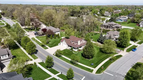 View/Area - 1270 E Greenview Pl, Crown Point, IN 46307 photo 3 of 6