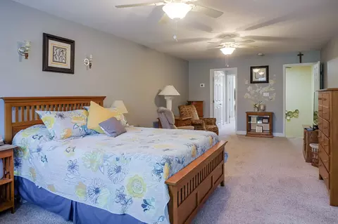 Bedroom - 1270 E Greenview Pl, Crown Point, IN 46307 photo 2 of 6
