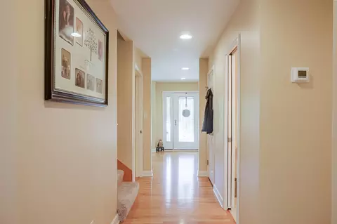 Entry Way - 1270 E Greenview Pl, Crown Point, IN 46307 photo 3 of 5