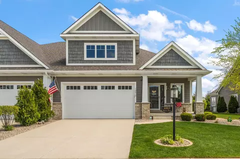 10813 Walnut Dr, Saint John, IN 46373
