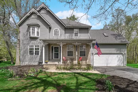 35 Oak Hollow Ct, Valparaiso, IN 46383