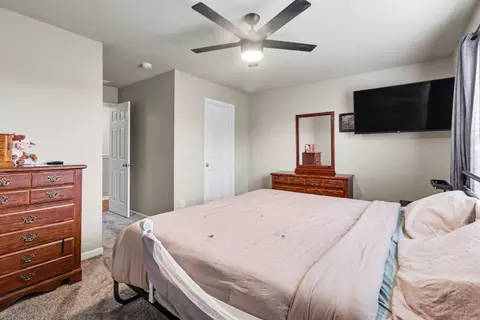 Bedroom - 7682 E 111th Pl, Crown Point, IN 46307 photo 3 of 5