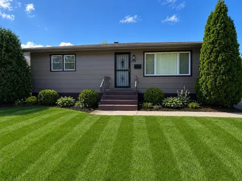 419 E 48th Pl, Gary, IN 46409