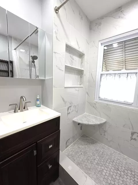 Bath - 1173 Tyler St, Gary, IN 46407 photo 2 of 4