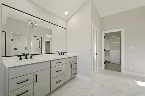 Bath - 9343 Iris Dr, Saint John, IN 46373 photo 5 of 5