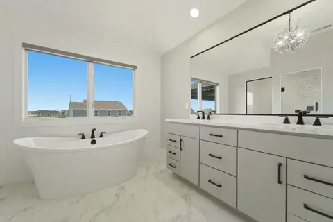 Bath - 9343 Iris Dr, Saint John, IN 46373 photo 4 of 5