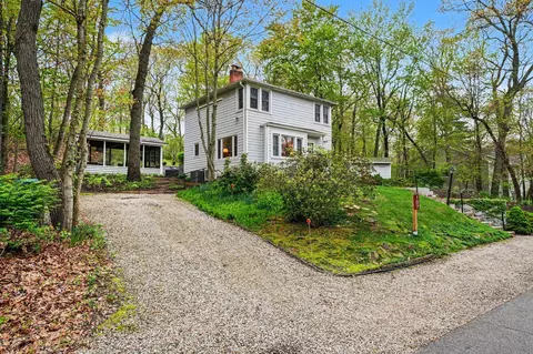 107 W Stillwater Ave, Beverly Shores, IN 46301