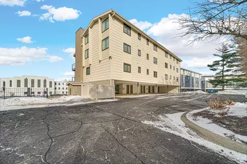 2 Marine Dr #6, Michigan City, IN 46360