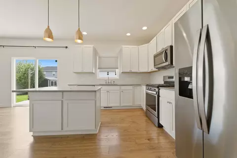 528 Hampton Manor Ct, Valparaiso, IN 46385 photo 11