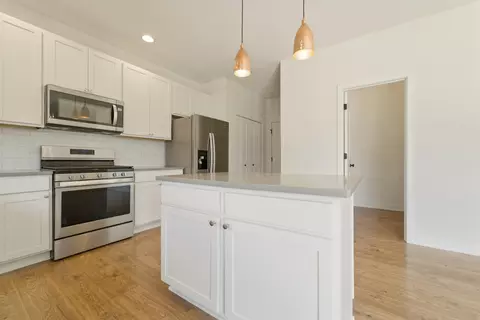 528 Hampton Manor Ct, Valparaiso, IN 46385 photo 12