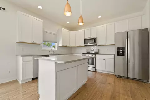 528 Hampton Manor Ct, Valparaiso, IN 46385 photo 10