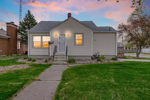 709 F St, La Porte, IN 46350