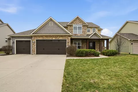 12826 Massachusetts St, Crown Point, IN 46307
