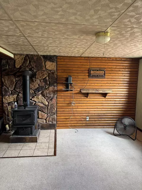 Living - 8430 Bell St, Crown Point, IN 46307 photo 3 of 4
